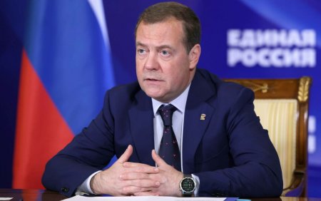 Medvedev agita din nou apele: Rusia nu are alte optiuni decat un conflict cu NATO fascist