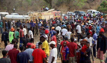 O mina de aur s-a prabusit in Zimbabwe. Cel putin noua mineri au fost ucisi