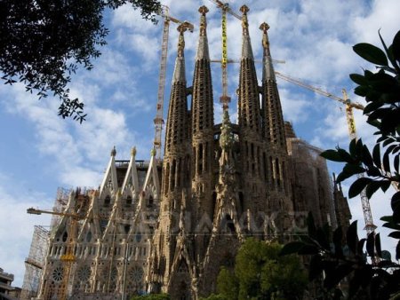 Premiera la Sagrada Familia: la 140 de ani de la inceperea lucrarilor, cele patru turnuri sunt gata