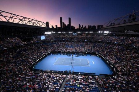 Tenis: Australian <span style='background:#EDF514'>OPEN</span> va dura o zi in plus