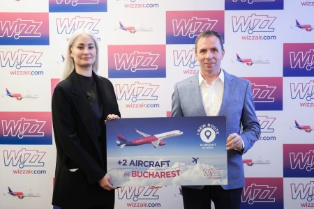 Wizz Air anunta ca le-a platit pasagerilor compensatii de 100 de milioane de euro pentru zborurile anulate vara aceasta, din care 20% romanilor. Compania face angajari, lanseaza o noua ruta si mareste frecventele pe 21 de rute existente