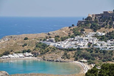 Atena se asteapta la un numar record de turisti in 2023