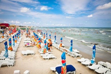Hotelurile de pe litoralul bulgaresc vor avea servicii <span style='background:#EDF514'>ALL INCLUS</span>ive si pentru sezonul estival 2024