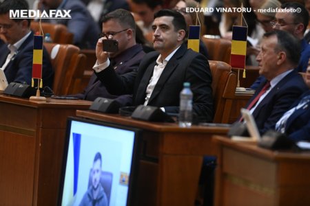 George Simion: Cu durere in suflet, anuntam ca viteazul <span style='background:#EDF514'>ZELINSKI</span> nu va mai veni astazi in Parlament