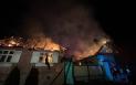 Incendiu puternic la doua case din Sibiu. Un barbat a fost gasit mort