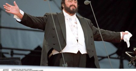 12 octombrie, ziua in care s-a nascut <span style='background:#EDF514'>LUCIANO</span> Pavarotti. Tentativa de asasinare a premierului britanic Margaret Thatcher