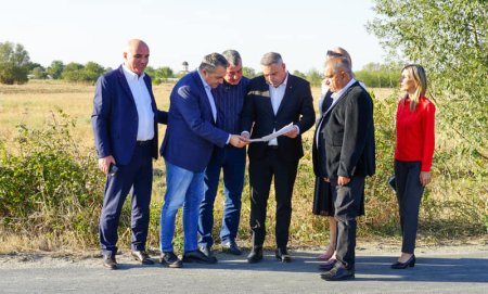 Ministrul Agriculturii, vizita in judetul Giurgiu: Noul centru de colectare legume si fructe de aici va avea 3.000 mp, patru benzi de sortare si spatiu cu temperatura controlata