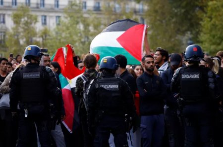 Paris. Un protest pro-palestinian a fost dispersat de jandarmi