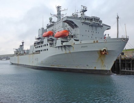 Marea Britanie trimite in Mediterana avioane de spionaj si nave pentru a sprijini Israelul