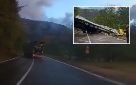 Video cu momentul in care un camion care mergea cu 85 km/h se rastoarna la Caineni, pe Valea Oltului