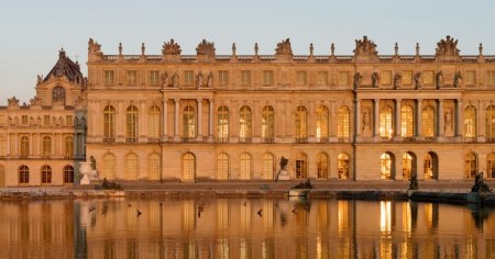 Franta: Noua <span style='background:#EDF514'>ALERTA CU BOMBA</span> la Palatul Versailles, care este evacuat
