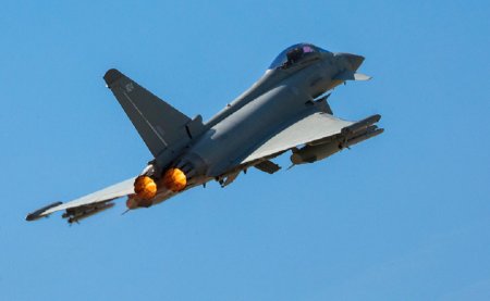 Seful Airbus: Opozitia Germaniei fata de exporturile de avioane Eurofighter in Arabia Saudita este o adevarata problema