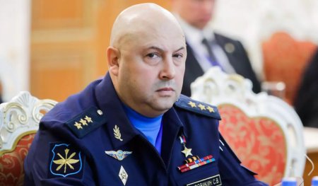 Serghei Surovikin, supranumit Generalul <span style='background:#EDF514'>ARMAGHEDON</span>, a fost dat afara oficial de la conducerea Fortelor Aerospatiale ruse