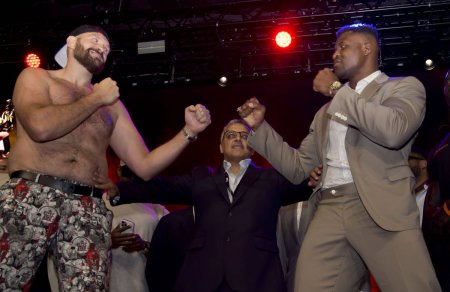 Tyson <span style='background:#EDF514'>FURY</span> vs. Francis Ngannou, meciul orgoliilor » Campionul mondial WBC intra in ring cu fostul campion mondial din UFC