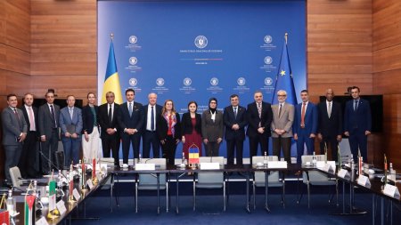 Romania coordoneaza eforturile regionale pentru atenuarea crizei din Orientul Mijlociu. Ministerul roman de Externe cere ambasadorilor arabi sa ajute la salvarea ostaticilor din Gaza