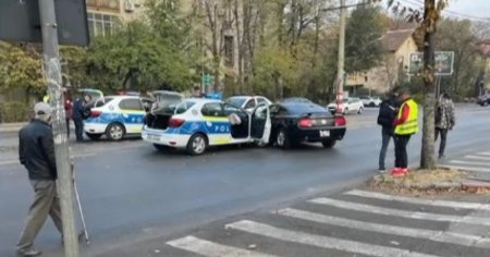Masina de Politie implicata intr-un accident, in Mamaia, in timpul urmaririi unui <span style='background:#EDF514'>SOFER VITEZOMAN</span>