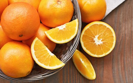 Cum au explodat preturile la sucul de portocale in lume. Fructul, stors de boala <span style='background:#EDF514'>DRAGONUL</span>ui galben