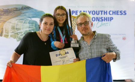 Eleva de 9 ani din Iasi ajunsa campioana europeana la sah: Intr-o zi, se poate ca fetele sa fie mai bune decat baietii