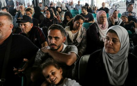 Situatia romanilor din Gaza ramane critica, desi sute de straini au parasit deja enclava. <span style='background:#EDF514'>SUNT INSARCINATA</span>! Vreau sa plec