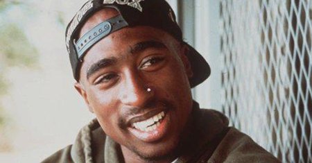 Cazul lui Tupac Shakur se complica si mai mult, dupa 27 de ani de la moartea acestuia. Ce le-a spus presupusul criminal judecatorilor