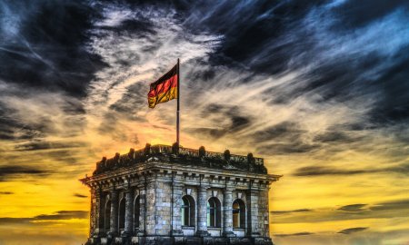 Criza din Germania face primele victime majore. Mai multe companii gigant si altele din jurul lor, cu proiecte de miliarde de euro, se pregatesc de faliment