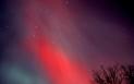 <span style='background:#EDF514'>AURORA BOREALA</span> in Romania. Au aparut lumini rosii pe cer. Locurile din tara unde a fost observat acest fenomen rar | FOTO