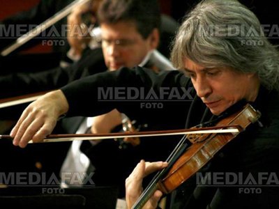 Orchestra austriaca Johann <span style='background:#EDF514'>STRAUSS</span> Ensemble, turneu national in Romania