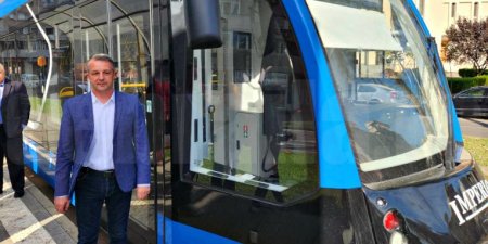 Un oras din Romania cumpara primele tramvaie noi dupa 35 de an