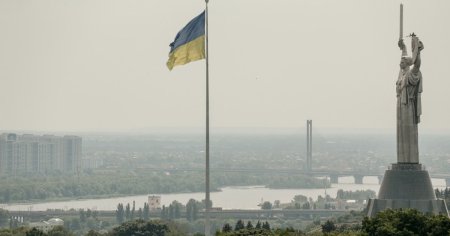 Doua explozii puternice au fost auzite in centrului Kievului