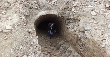 Orasul din Romania care ascunde un mare secret. Misterul sutelor de tuneluri subterane despre care putini stiu