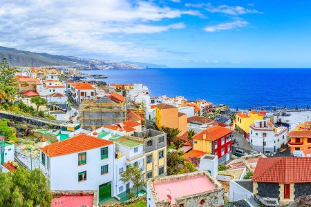 Agentia de turism TUI TravelCenter anunta ca va lansa anul viitor chartere spre <span style='background:#EDF514'>CATANIA</span>, Olbia, Faro, Napoli, Gran Canaria, Tenerife, Mallorca si Dubrovnik