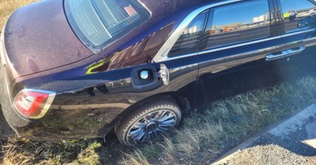 Reactia politiei dupa accidentul cu Rolls Royce-ul lui Becali: Nu era nimeni la fata locului