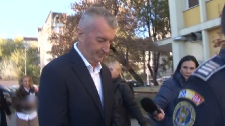<span style='background:#EDF514'>SOCRU</span>l primarului Catalin Chereches, sfidator la tribunal: Am cerut imprumut de la tine!