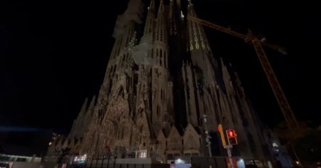 Sagrada Familia a celebrat finalizarea <span style='background:#EDF514'>TURNURI</span>lor evanghelistilor. Cand va fi gata monumentul lui Gaudi VIDEO