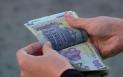 Raport: Romanii prefera platile cu bani cash. Plata cu cardul, doar la cumparaturile mari