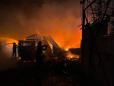 Incendiu violent la trei hale industriale din Galati. Pompierii s-au luptat ore intregi cu flacarile