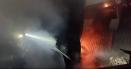 Incendiu violent la trei hale industriale din Galati. Mai multe masini parcate in apropiere au fost distruse de flacari FOTO VIDEO