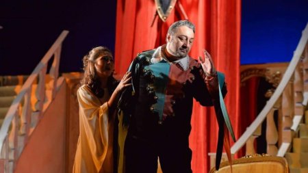 Toamna se incheie la Opera romana clujeana cu <span style='background:#EDF514'>RECITALUL</span> extraordinar Pasiuni lirice si capodopera verdiana Rigoletto!