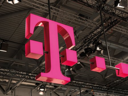 Breaking news. Telekom Romania Mobile confirma ce a scris ZF - negociaza vanzarea cu Adrian Tomsa, proprietarul Clever Media. Gest neobisnuit: Telekom vorbeste de prosperitatea pe termen lung" adusa de tranzactie