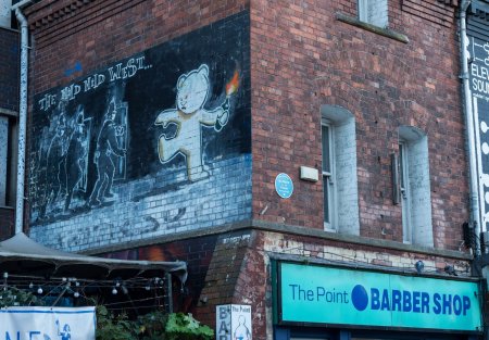 Identitatea celebrului artist britanic Banksy, dezvaluita partial intr-un interviu BBC realizat in urma cu 20 de ani