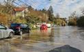 Strazi si subsoluri inundate in Cluj-Napoca, dupa ce o conducta de apa a fost avariata