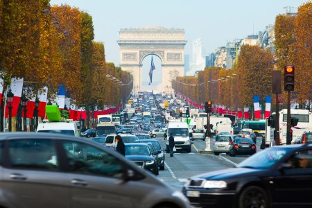 „Sunt un simbol al unei alte ere.”Planul prin care autoritatile din Paris vor sa scape de SUV-urile de pe strazile capitalei franceze