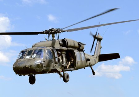 Patru elicoptere Black Hawk intra de vineri in dotarea Inspectoratului General de Aviatie din MAI