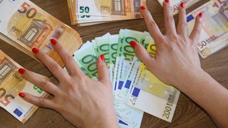 Motivul pentru care o familie si-a distrus averea inainte sa moara | 20.000 de euro taiati bucatele