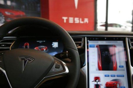 Reuters: Sindicatele din Suedia preseaza Tesla prin greve sa incheie un <span style='background:#EDF514'>CONTRACT COLECTIV DE MUNCA</span>