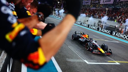 Max Verstappen incheie anul cu victorie la Abu Dhabi