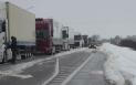 Camioanele nu mai pot iesi din tara pe la <span style='background:#EDF514'>GIURGIU</span>, din cauza conditiilor de iarna din Bulgaria