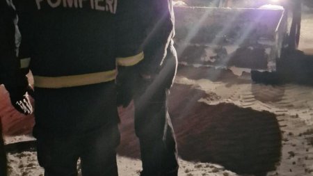 Oameni blocati in nameti care depasesc si 2 metri inaltime, salvati in timpul noptii la Tulcea