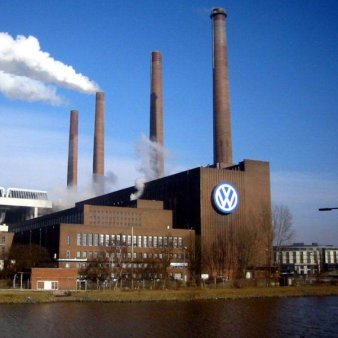 Media:Grupul Volkswagen va reduce numarul de angajati la marca VW, in cadrul programului de restrangere a costurilor