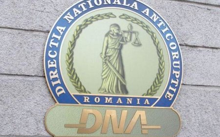 <span style='background:#EDF514'>PERCHE</span>zitii ale DNA in Bucuresti, pentru obtinerea pe nedrept a 24 de terenuri ale statului. Prejudiciu de 10 milioane euro